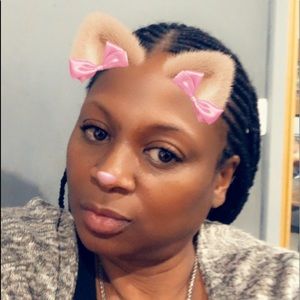 Meet your Posher, Saleema